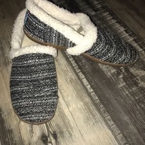 TOMS Slippers